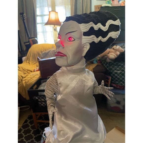 Universal Studios Monsters Bride of Frankenstein Vintage Animated Gemmy Big Head - Picture 12 of 16